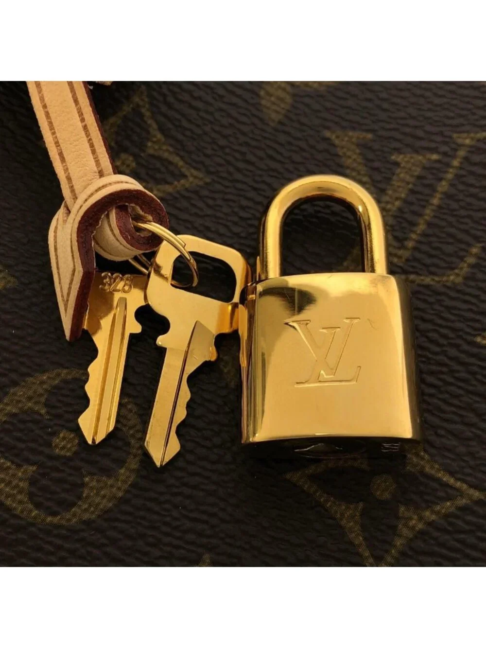 Louis Vuitton Monogram Montaigne BB